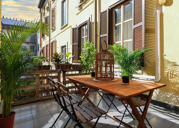 Elegant Sempione Apartment
